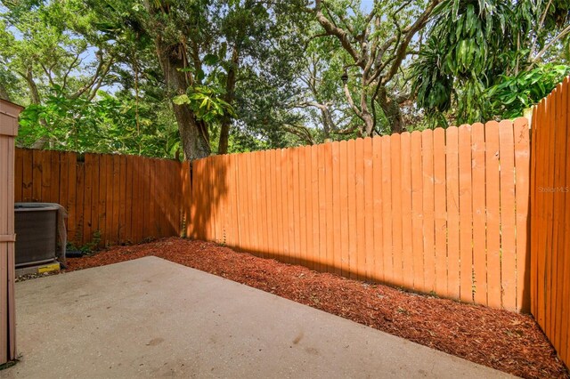 9473 N Forest Hills Pl, Tampa, FL 33612 - photo 29
