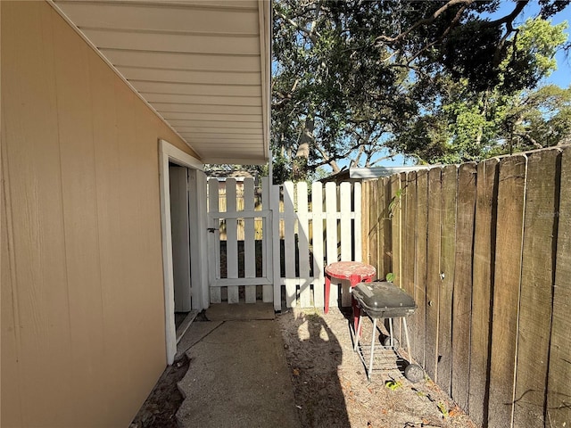3762 18th Ter S, Saint Petersburg, FL 33711 - view of yard with a gate