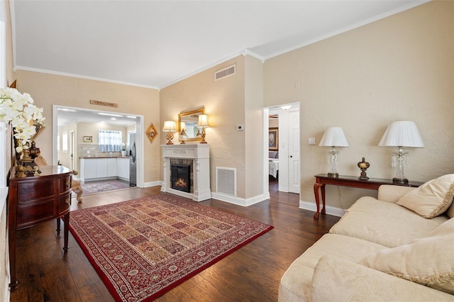 1035 58th Ave N, Saint Petersburg, FL 33703 - photo 4