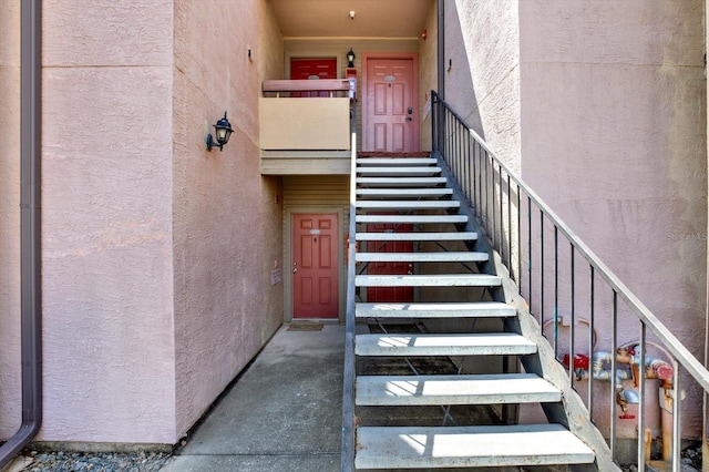 10265 Gandy Blvd N Unit 906, Saint Petersburg, FL 33702 - view of stairway