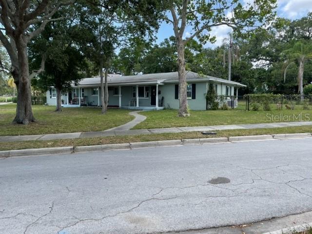 709 Indian Rocks Rd, Belleair, FL 33756 - photo 1