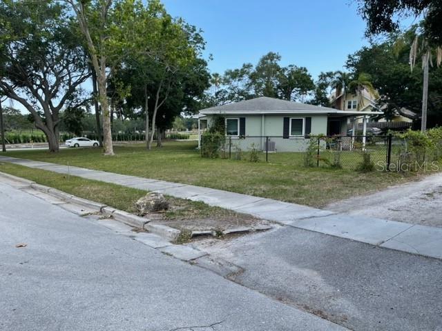 709 Indian Rocks Rd, Belleair, FL 33756 - photo 16
