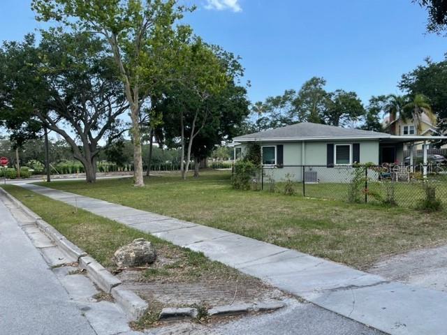 709 Indian Rocks Rd, Belleair, FL 33756 - photo 17