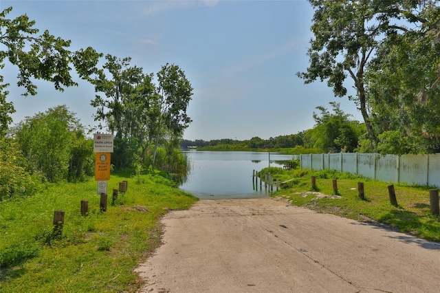 1019 Lakeside Dr, Seffner, FL 33584 - photo 4