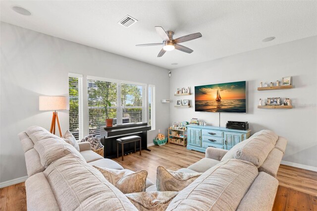 1271 Drew St, Clearwater, FL 33755 - photo 5