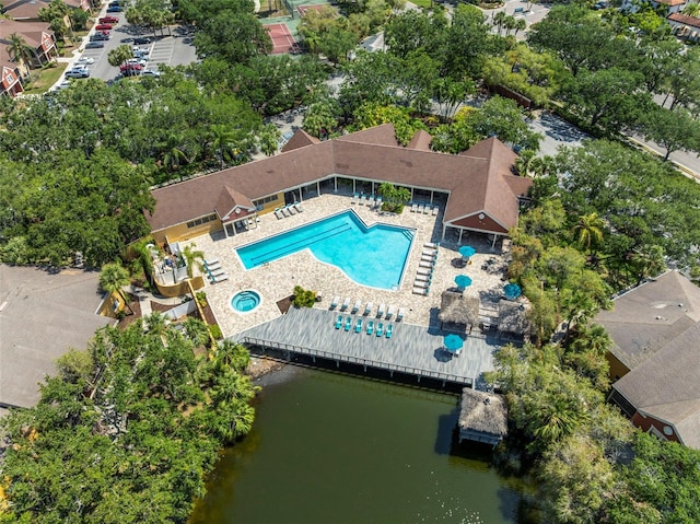 10511 Waterview Ct Unit 10511, Tampa, FL 33615 - aerial view of a pool and a large body of water