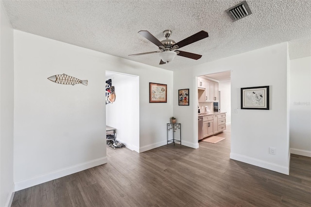 1700 Ironwood Ct E, Oldsmar, FL 34677 - photo 4