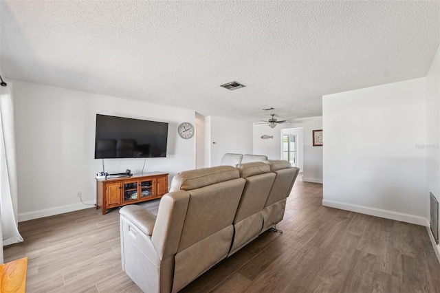 1700 Ironwood Ct E, Oldsmar, FL 34677 - photo 2