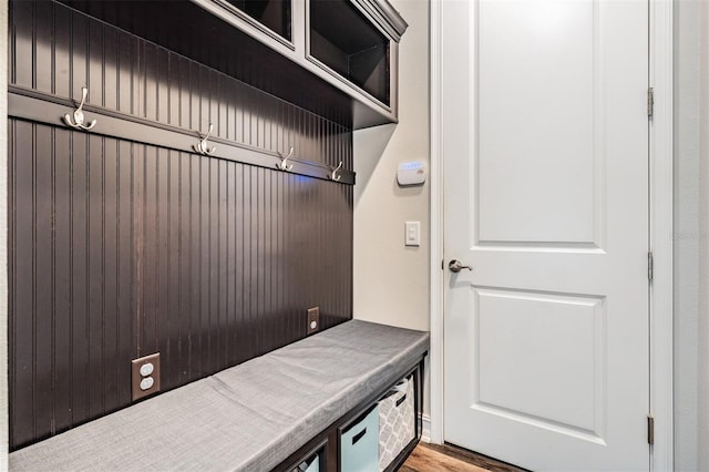 17724 Daisy Farm Dr, Lutz, FL 33559 - view of mudroom