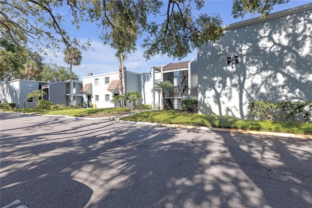 2820 Somerset Park Dr Unit 101, Tampa, FL 33613 - view of building exterior with a residential view