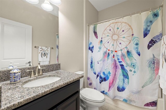 3972 Wisdom Trl, Land O Lakes, FL 34638 - bathroom with toilet, vanity, and curtained shower