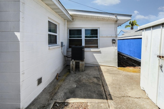14147 Palm St, Madeira Beach, FL 33708 - view of patio