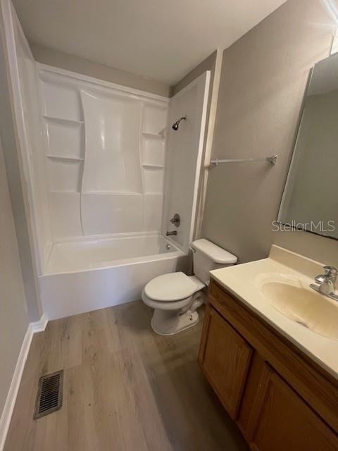 4617 Ashburn Square Dr, Tampa, FL 33610 - photo 16