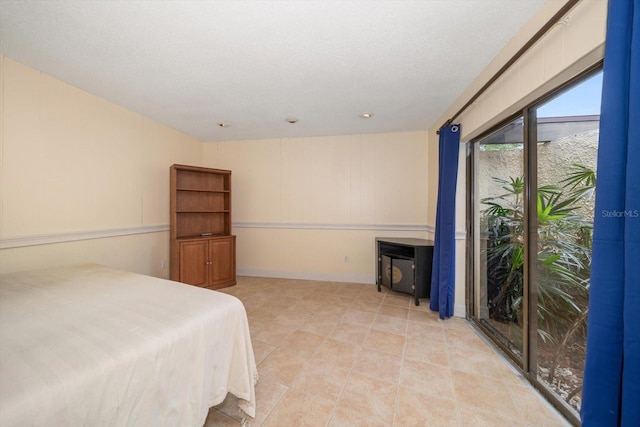 14175 Feather Sound Dr, Clearwater, FL 33762 - bedroom featuring a textured ceiling