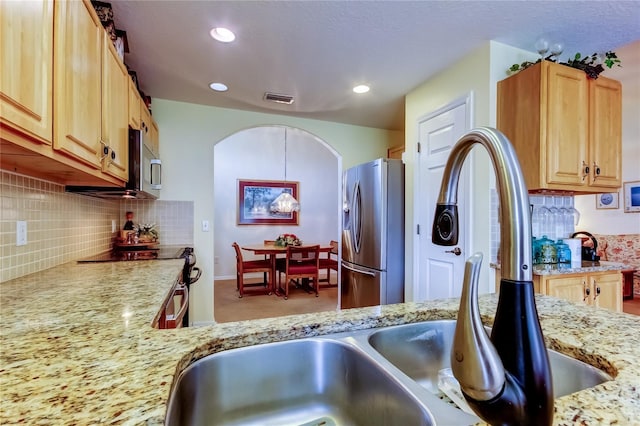 550 Salmon Ct, Oldsmar, FL 34677 - photo 25