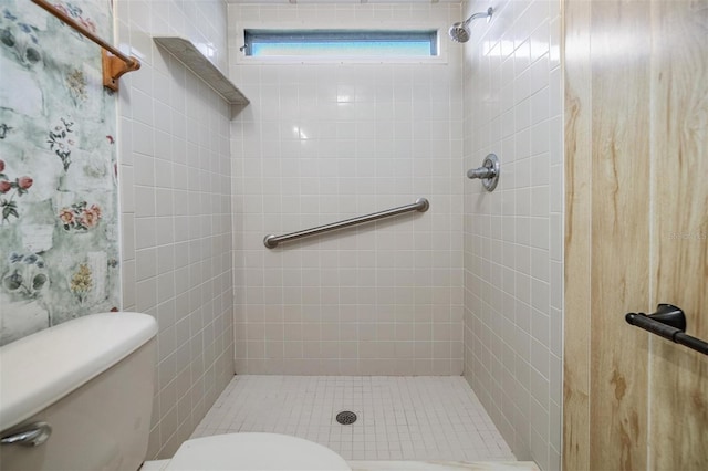 3542 Castle Dr, Zephyrhills, FL 33540 - full bathroom with a tile shower and toilet