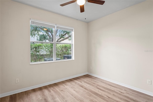 7249 Bridgeview Dr, Wesley Chapel, FL 33545 - unfurnished room with light wood-style flooring and a ceiling fan