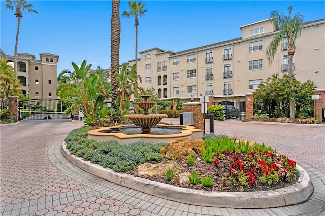 501 Knights Run Ave Unit 5103, Tampa, FL 33602 - surrounding community featuring a gate