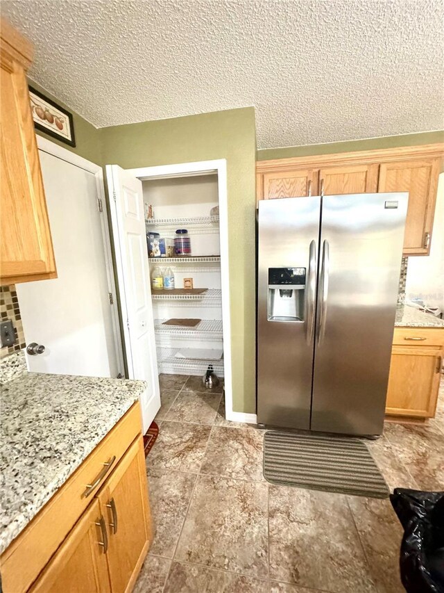 3181 Deltona Blvd, Spring Hill, FL 34606 - view of pantry