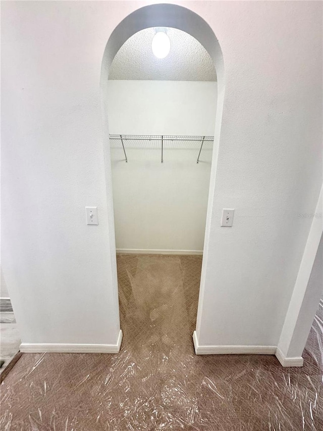 3181 Deltona Blvd, Spring Hill, FL 34606 - spacious closet with arched walkways