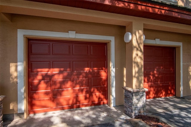 2173 Tuscany Trce Unit 8, Palm Harbor, FL 34683 - view of garage