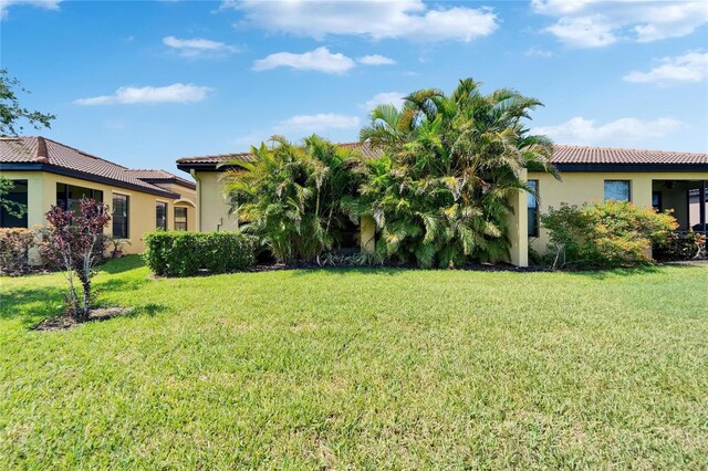 5646 Sunset Falls Dr, Apollo Beach, FL 33572 - view of grassy yard