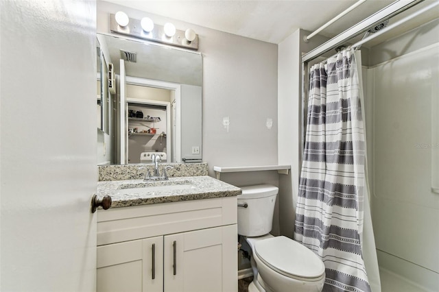 39650 US Highway 19 N Unit 143, Tarpon Springs, FL 34689 - full bath featuring toilet, curtained shower, and vanity