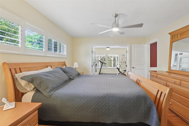 71 Flamingo Cir, Safety Harbor, FL 34695 - bedroom featuring a ceiling fan