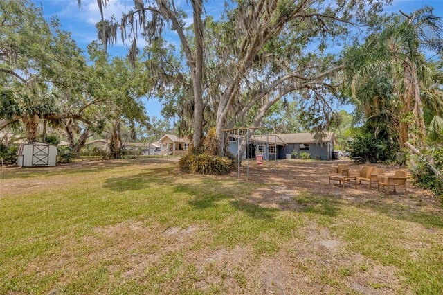 525 Gornto Lake Rd, Brandon, FL 33510 - view of green lawn