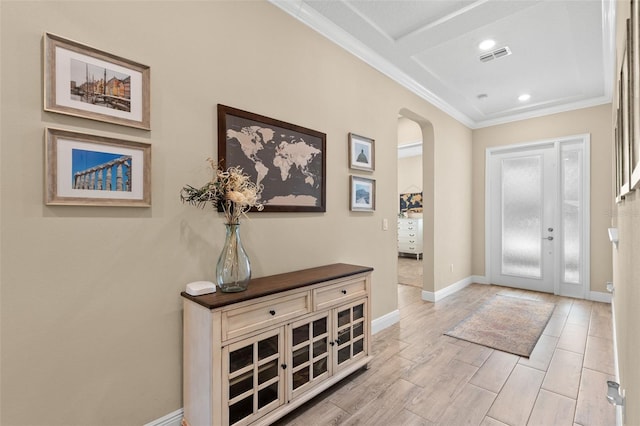 6154 Marsh Trail Dr, Odessa, FL 33556 - entrance foyer with arched walkways, crown molding, baseboards, and recessed lighting