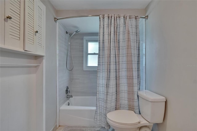 4502 19th Street Cir W, Bradenton, FL 34207 - full bathroom featuring shower / bath combo and toilet