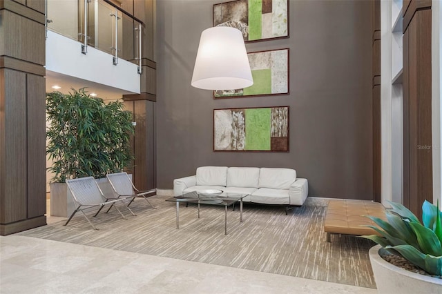 400 4th Ave S Unit 508, Saint Petersburg, FL 33701 - community lobby with a high ceiling