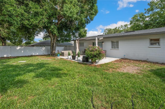 811 Patricia Pl, Lakeland, FL 33809 - view of yard with a patio