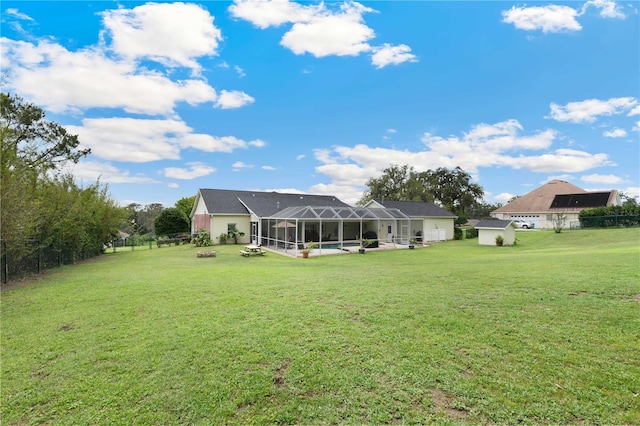 9830 Caribou Trl, Dade City, FL 33525 - view of yard featuring a lanai, a patio area, and a pool