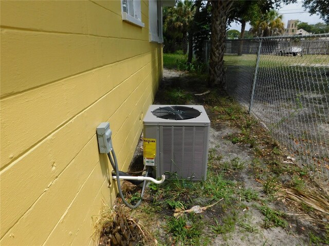 844 20th St S, Saint Petersburg, FL 33712 - photo 11
