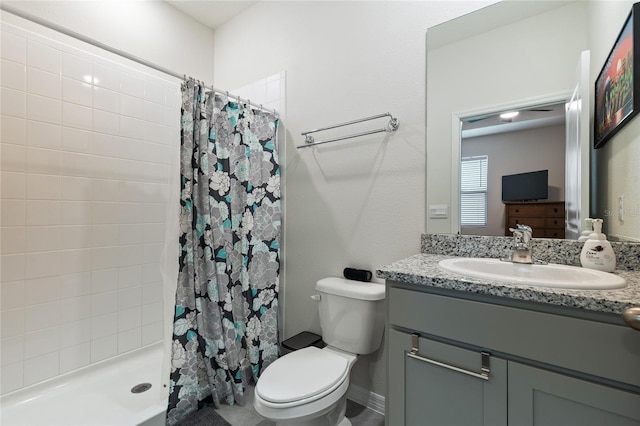 12401 Shining Willow St, Riverview, FL 33579 - bathroom with vanity, toilet, and tiled shower