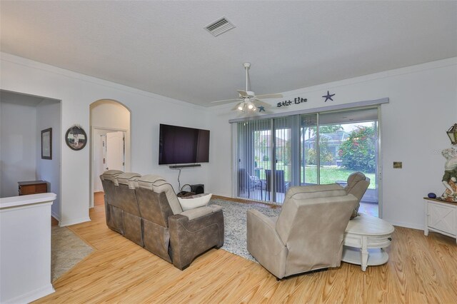 2316 Lyndhurst Dr, Sun City Center, FL 33573