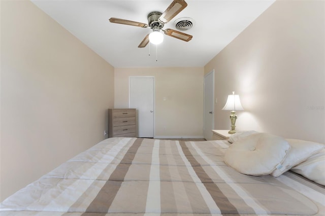 501 E Bay Dr Unit 102, Largo, FL 33770 - bedroom with a ceiling fan