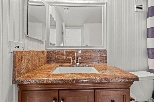 7432 Sunshine Skyway Ln S Unit 402, Saint Petersburg, FL 33711 - bathroom with vanity and toilet