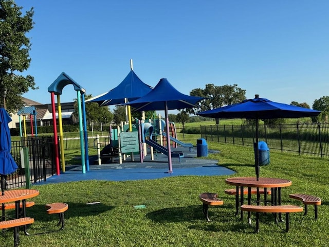 1140 Terralago Way, Kissimmee, FL 34746 - view of community play area
