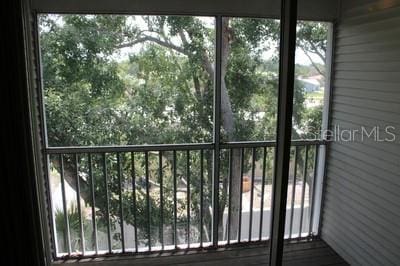 9722 Indian Key Trl Unit 116, Seminole, FL 33776 - view of balcony