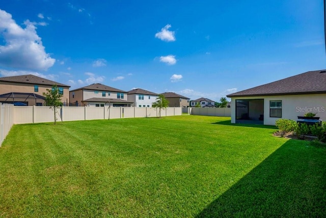 12650 Shetland Walk Dr, Lithia, FL 33547 - view of yard featuring a residential view
