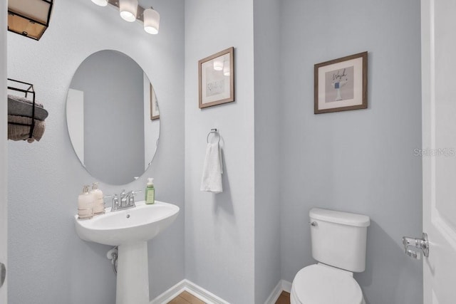 2781 Dolores Home Ave, Valrico, FL 33594 - half bath featuring toilet