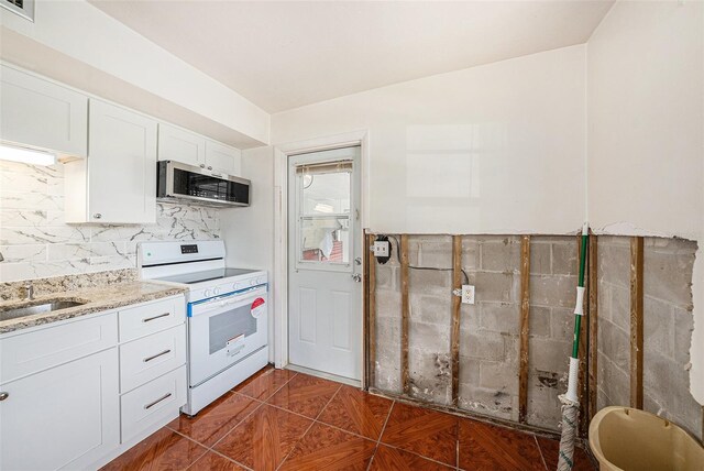3404 Dahlia Pl, Largo, FL 33771 - photo 9