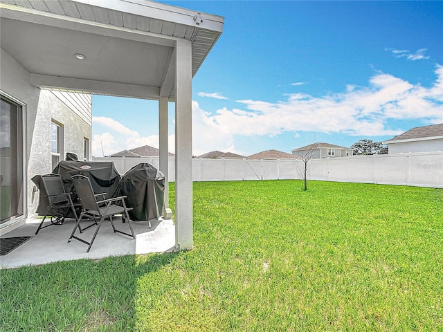 1508 Majestic Ln, Winter Haven, FL 33880 - view of yard featuring a patio