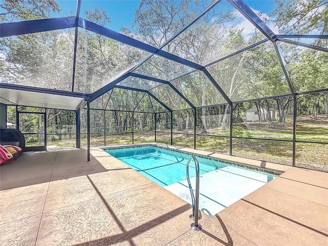 1199 E Mckinley St, Hernando, FL 34442 - outdoor pool with a patio and a lanai