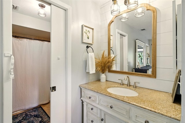 4419 Longshore Dr, Land O Lakes, FL 34639 - bathroom featuring vanity
