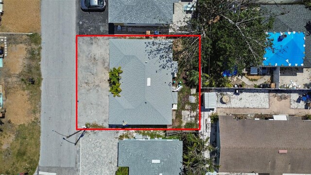 154 147th Ave E, Madeira Beach, FL 33708 - aerial view of property's location featuring property parcel outlined