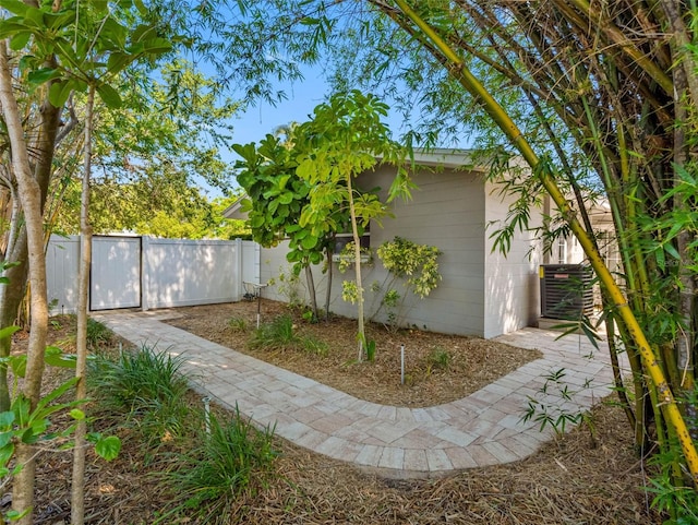 1701 38th St N, Saint Petersburg, FL 33713 - view of yard with central AC
