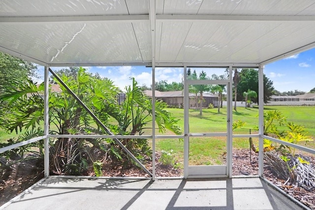 1212 Baycove Ln, Lutz, FL 33549 - view of unfurnished sunroom
